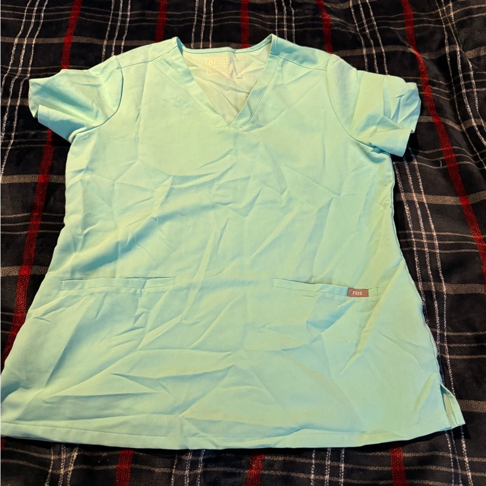 Light blue/aquamarine figs top